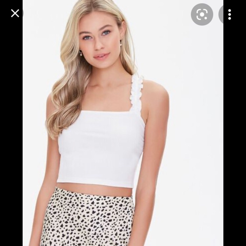 Ribbed Ruffle-Strap Crop top